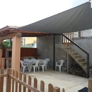 Сasa de vacaciones Casa Sara, Deltebre